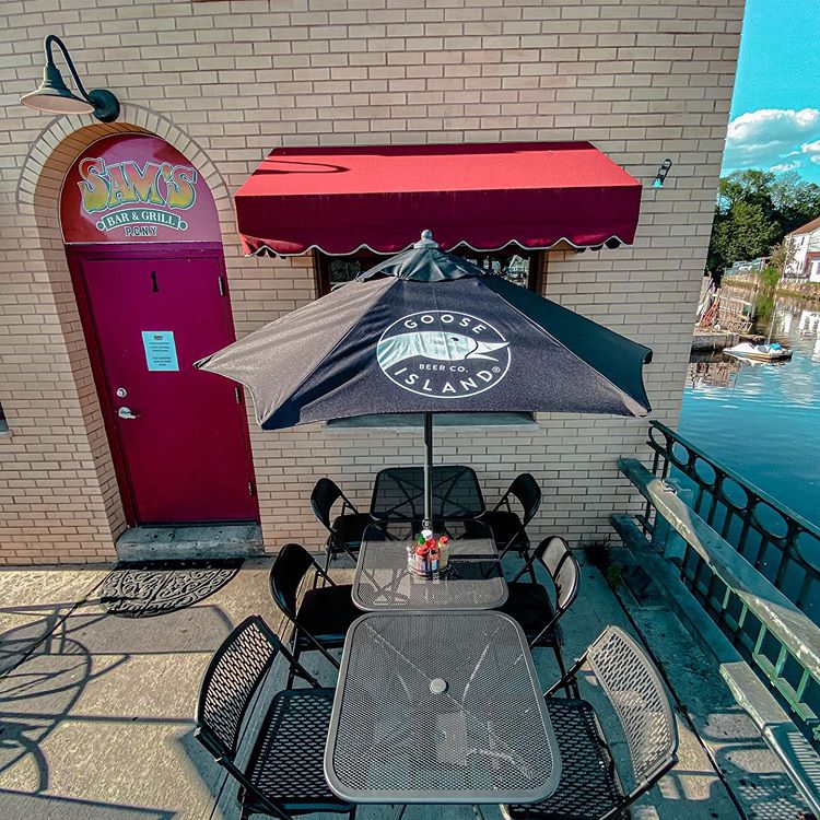 frontcover Sam's Bar & Grill